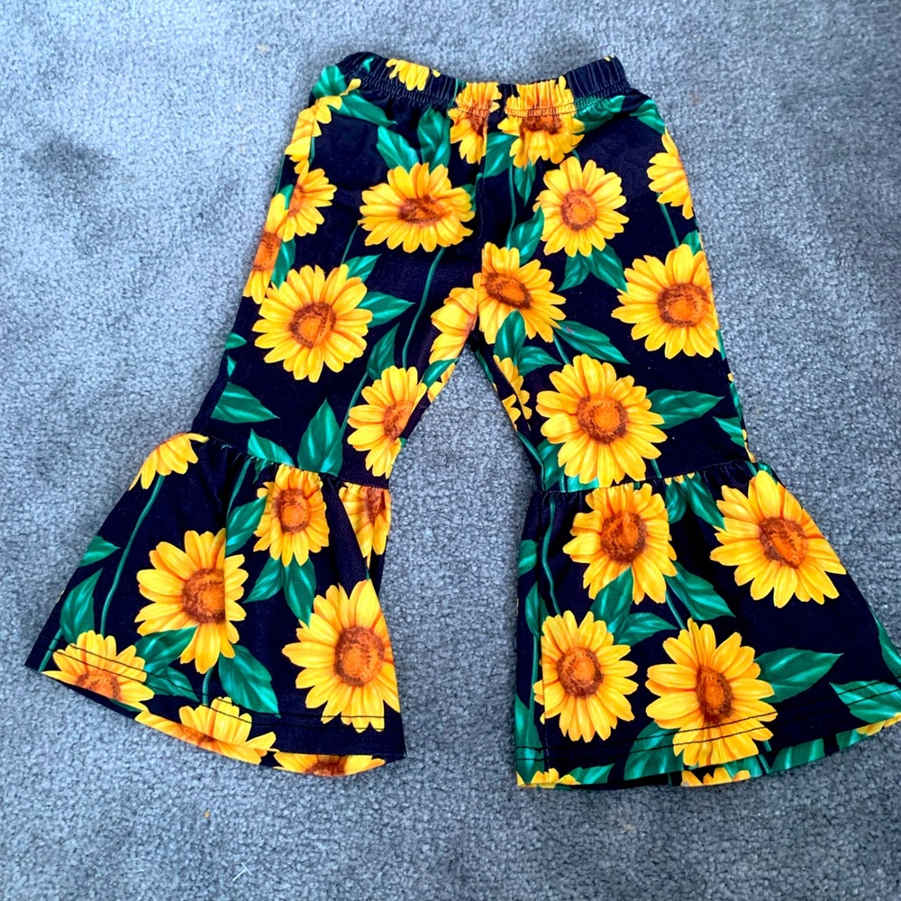 Adorable flair trousers